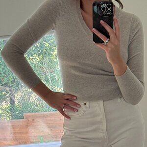 Saks Fifth Avenue 100% Cashmere V- Neck Sweater, light grey